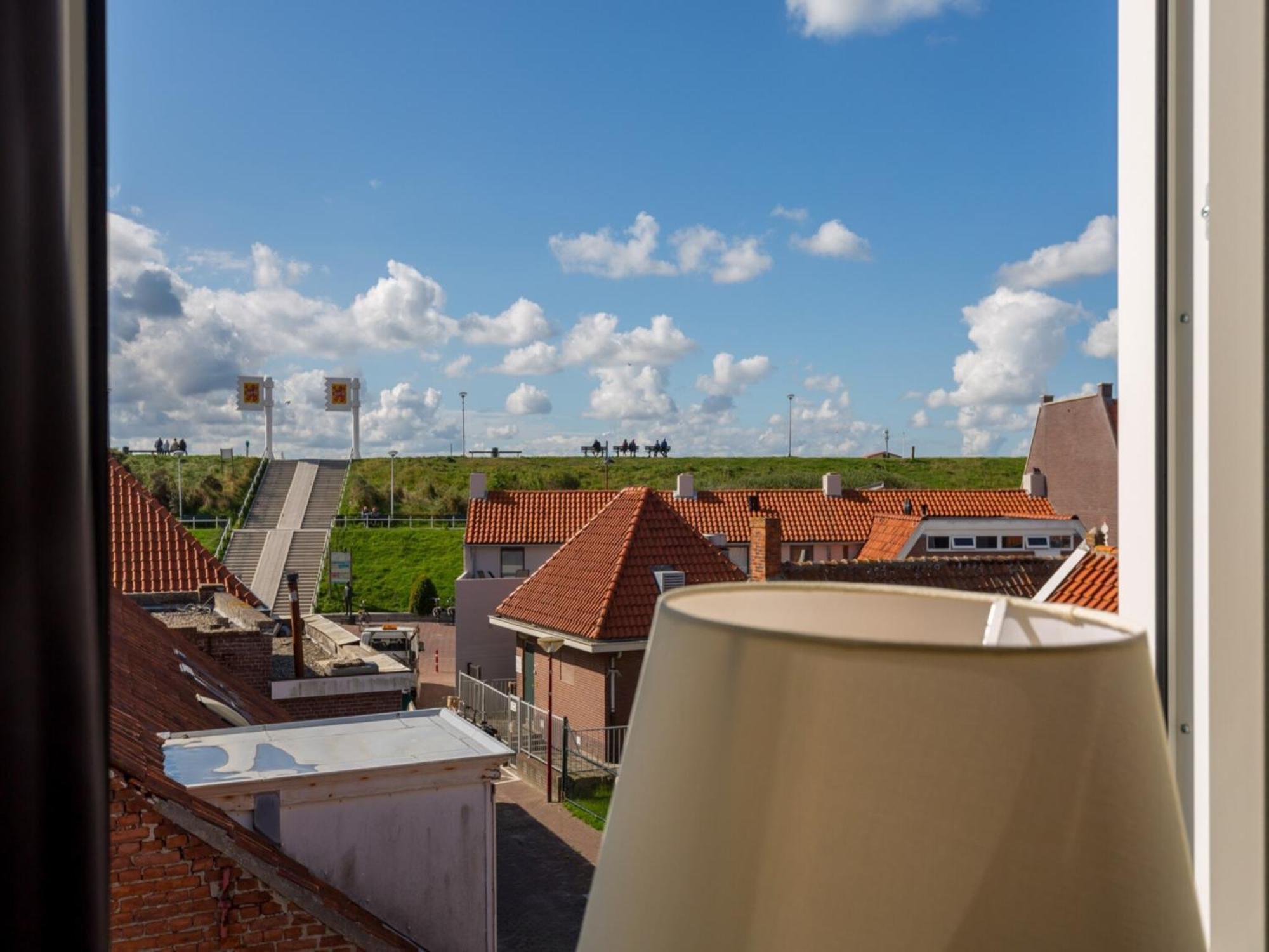 Lush Apartment In Zoutelande Near Beach Екстериор снимка