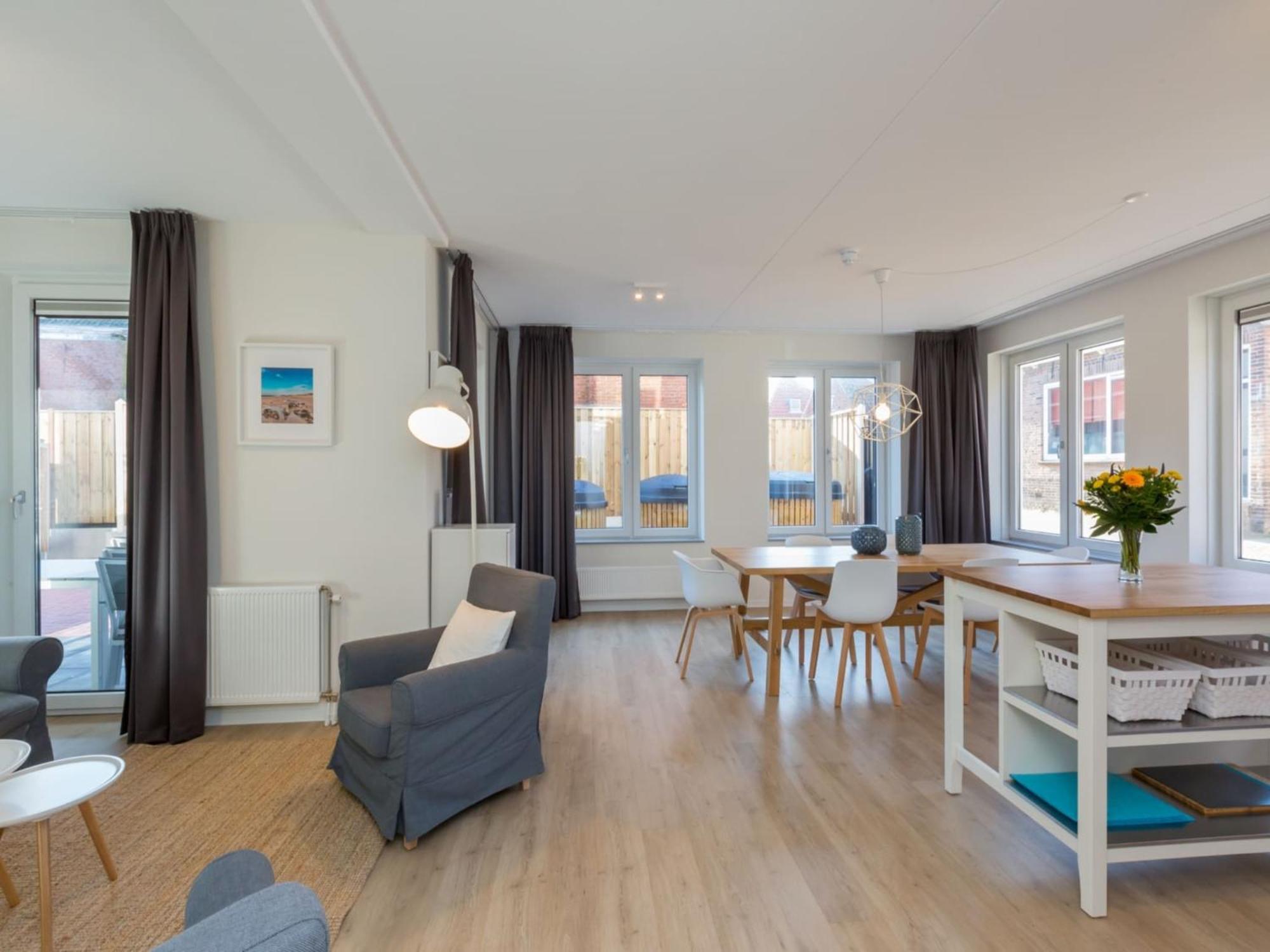 Lush Apartment In Zoutelande Near Beach Екстериор снимка