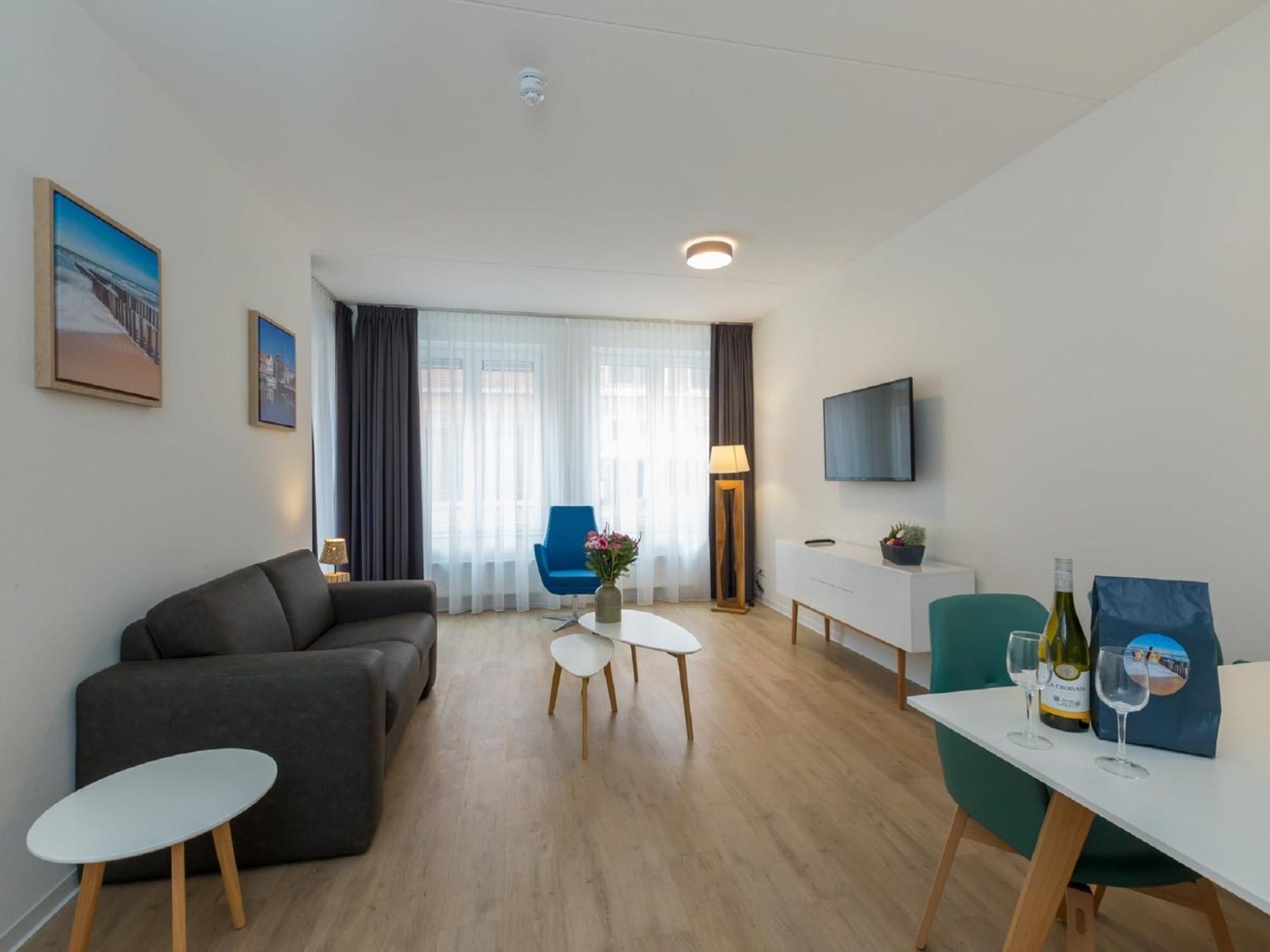 Lush Apartment In Zoutelande Near Beach Екстериор снимка